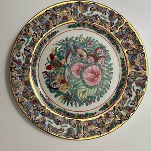 Alexander's Japanese Porcelain Ware, Hand Decorated in Hong Kong plate